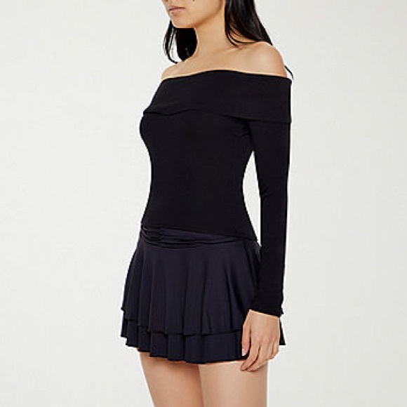 Forever 21 Black Off the shoulder top - Picture 3 of 4